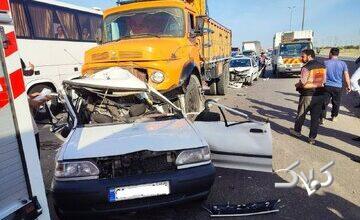 تصادف مرگبار پراید و کامیون/ ۴ نفر جان باختند