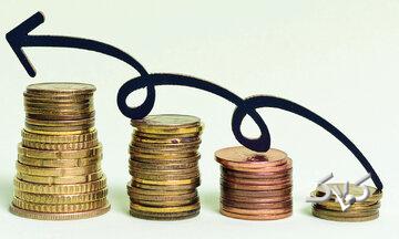 کارشناسان اقتصاد زنگ خطر را به صدا درآوردند/ تورم بیش از ۵۰ درصد در کمین سال ۰۵ / قیمتها هر روز بالا میروند