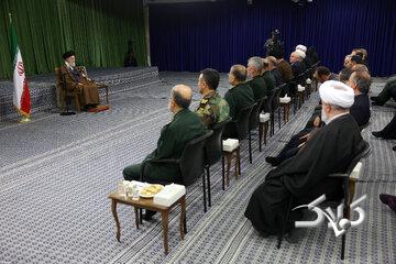 رهبر انقلاب: ارزش ها و انگیزه های شهدا باید به نسل بعد انتقال یابد