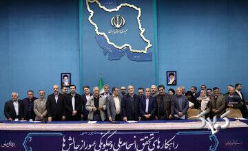 روایت ابطحی از جلسه سیاسیون با پزشکیان/ گفتم حناق میگیرم اگر در مورد فیلترینگ حرف نزنم/ نیمچه تشنجی شد/ پزشکیان گفت ما که مذاکره میکردیم اما...