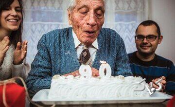 ۴ راز مهم طول عمر از زبان محققان جانز هاپکینز