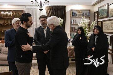 دیدار محمدرضا عارف با خانواده اشرف بروجردی/خانم وزیر راه هم بود + تصویر