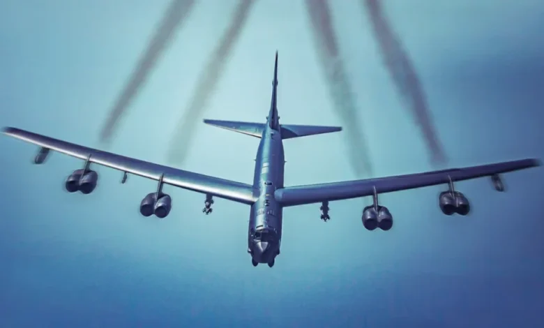 بمبافکن بی-۵۲ استراتوفورترس