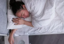 خوابیدن به پهلو