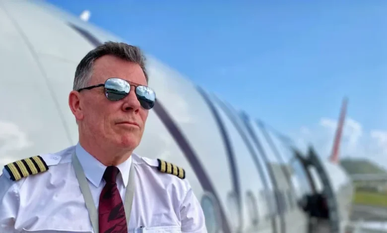 کاپیتان هواپیمای مسافربری