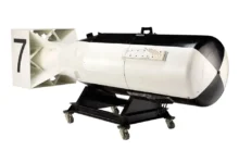 بمب اتمی little boy