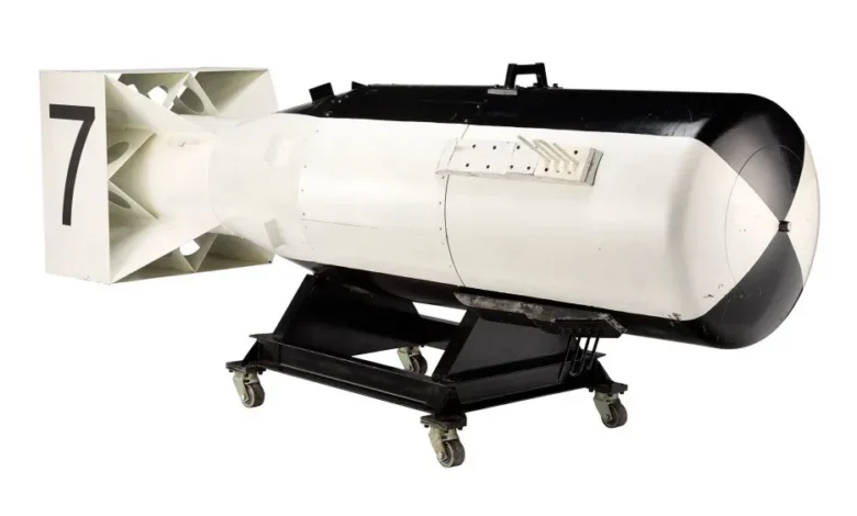 بمب اتمی little boy