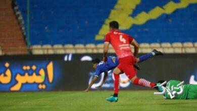 پخش زنده بازی استقلال و تراکتور + سایت و برنامه مستقیم شبکه ۳