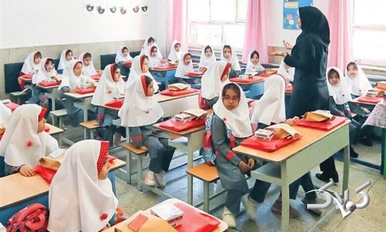 تعطیلی مدارس نگران کننده شد؛ سال تحصیلی طولانیتر میشود؟