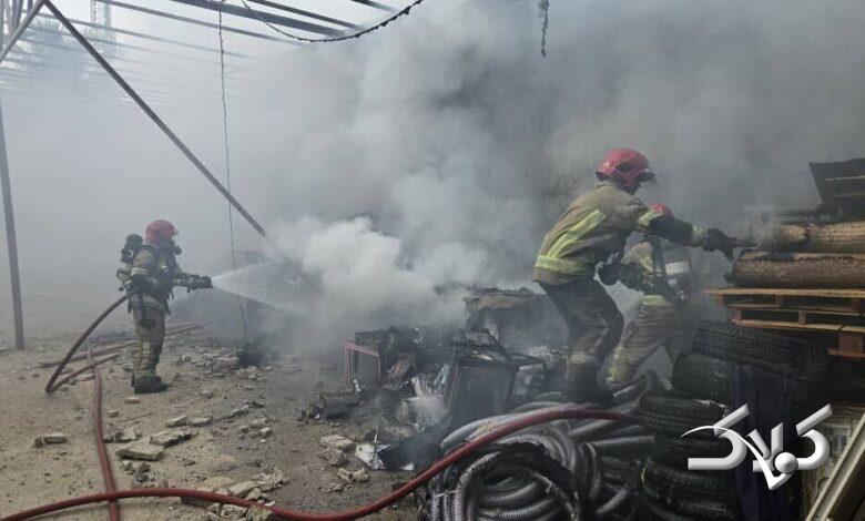 کارخانه کاله همپنان در آتش میسوزد؛ دستور تخلیه بیمارستان امام علی(ع) آمل آغاز شد