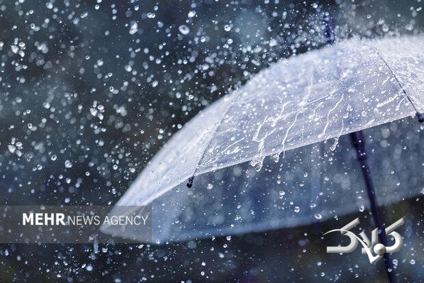 سردرگمی دانش آموزان اهوازی در میان آبگرفتگی و تائید و تکذیب های تعطیلی