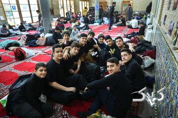 ببینید| اعتکاف با دلهای پاک نوجوانان چه میکند