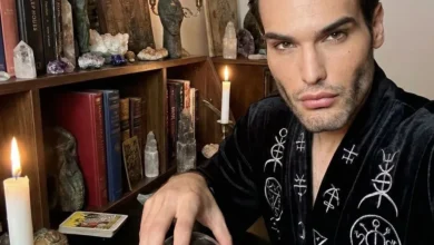 نوستراداموس زنده