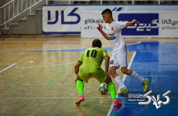 فاصله یک قدمی گیتیپسند تا قهرمانی/ جشنواره گل مس مقابل پردیس قزوین