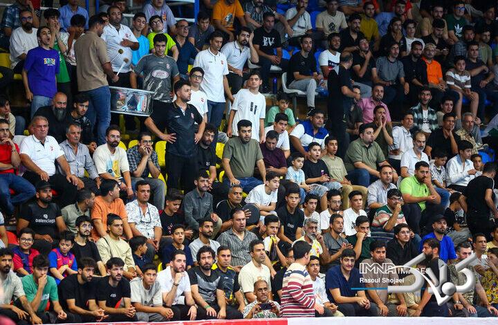 کُریخوانی هواداران گیتیپسند برای مسسونگون + فیلم