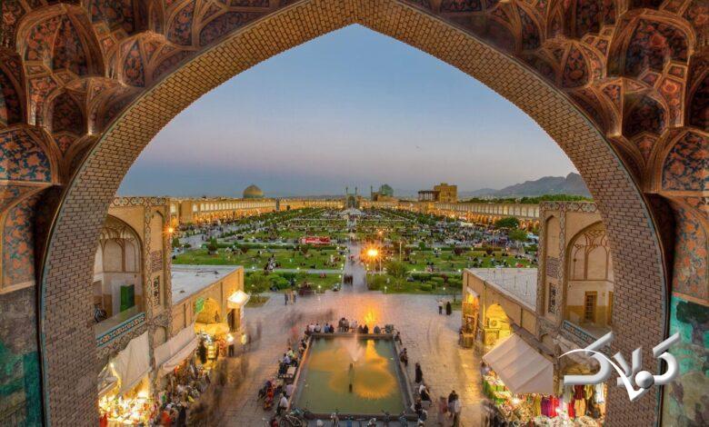 فتوشاپ ناشیانه از «نقش جهان» دردسر ساز شد