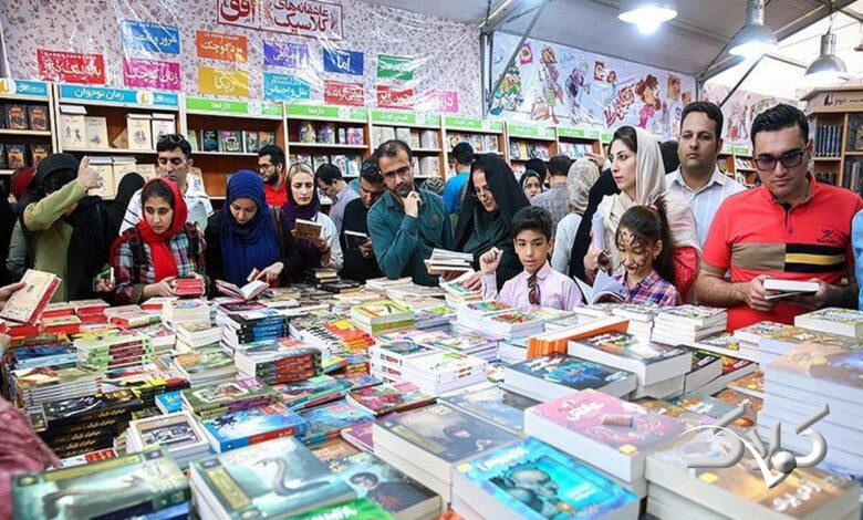 چراغ نمایشگاه روشن شد؛ تقویم فرهنگی آذربایجان غربی جان گرفت