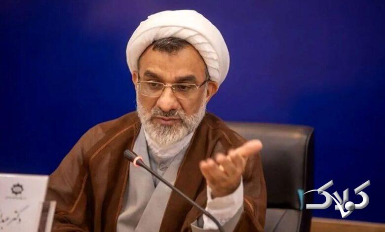 روحانی مشهور: سریال ترکی میبینم، سنتور مینوازم و راک و متال را هم میشناسم