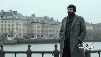 ایستاده در کنار تیمز