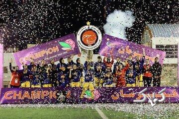 فوتبال زنانن