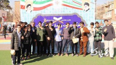 اهدای قرآن به دانش آموزان در واکنش به هتک حرمتهای اخیر