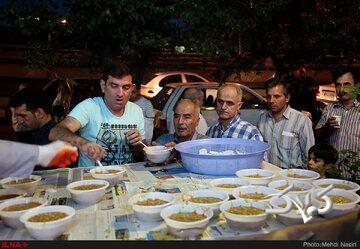 افطاری دادن در ماه رمضان چه ثوابی دارد ؟