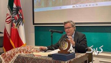 فردوسی معیار ارزش را «انسانیت» میداند نه جنسیت/ جایگاه زنان در تحولات