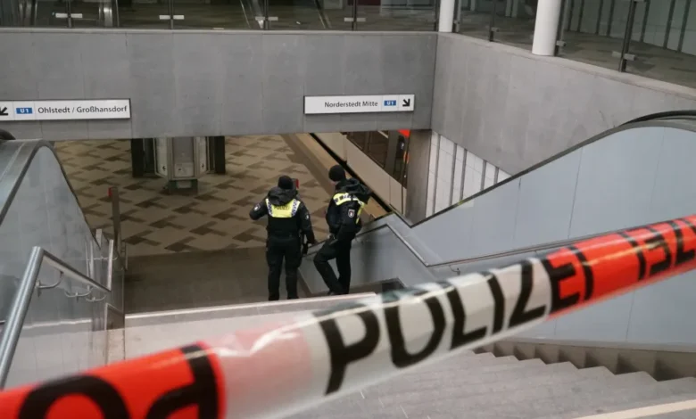 حادثه در ایستگاه مترو هامبورگ آلمان