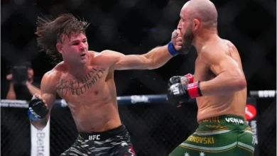 الکساندر وولکانوفسکی و دیگو لوپز یو اف سی ۳۲۵