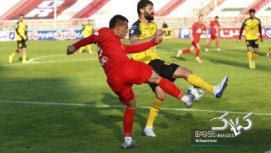 سال ۱۴۰۴ تاثیر جنگ بر فوتبال ما به چشم آمد/ ترکیب منتخب سال از نگاه کارشناس فوتبال