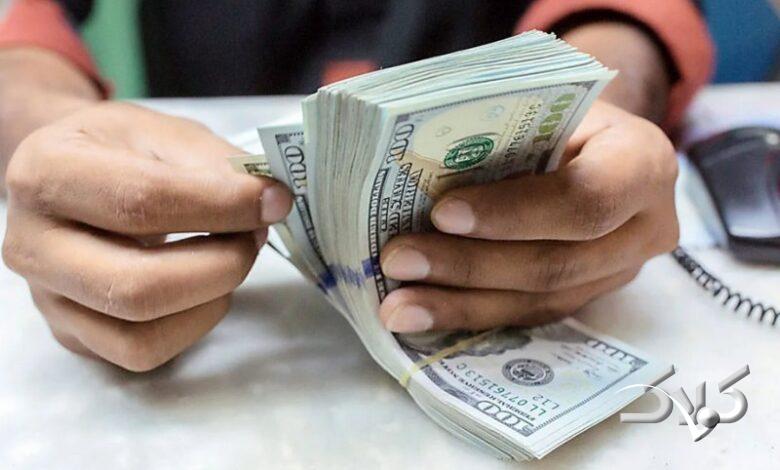 دلار در آستانه معاملات فردا یکشنبه/بازار ارز به کدام سو میرود؟