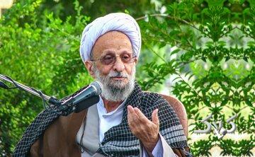 مکتب عاشورا؛ جایی که انسان از بهشت هم فراتر میرود