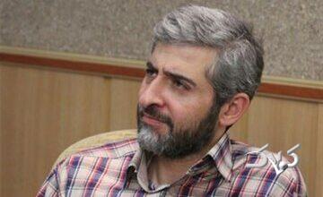 عکسی دیده نشده از داماد رهبر شهید در یک سفر دانشجویی