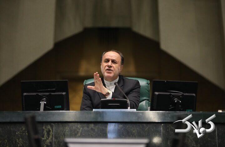 حاجیبابایی: تنگه هرمز و غنیسازی اورانیوم حق ملت ایران است