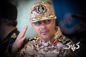 جزئیات مراسم سالگرد سردار باقری، همسر و فرزند ایشان / کدام چهرهها حضور داشتند؟