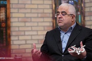 انتقاد یک نماینده از ورود قالیباف به حوزه مذاکرات بینالمللی/ جعفرزاده: نشاندهنده تضعیف جایگاه اجرایی رئیسجمهور در پروندههای کلان خارجی است