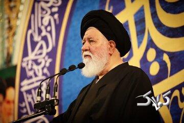 علم الهدی: بسیاری از زنان بدون حجاب با شرکت در تجمعات، محجبه شدند/ باید از این موقعیت برای ایجاد رویش در انقلاب استفاده کنیم
