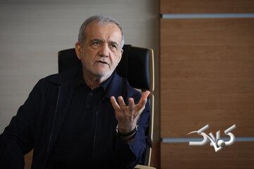 مهمترین اولویتهای دولت در حوزه حکمرانی به روایت پزشکیان؛ دولت به دنبال کاهش فقر و نابرابری است