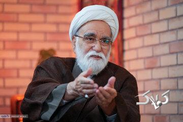 بازخوانی شخصیت و مکتب امام خمینی از منظر رهبر شهید/ حجت الاسلام معزی: امام خمینی فقط متعلق به ایران نبود؛ او جهان اسلام را تکان داد