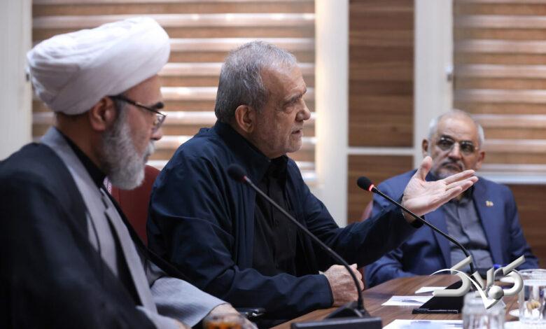پزشکیان: اگر رهبری دستور میدادند مذاکره نشود قطعاً اطاعت میکردیم