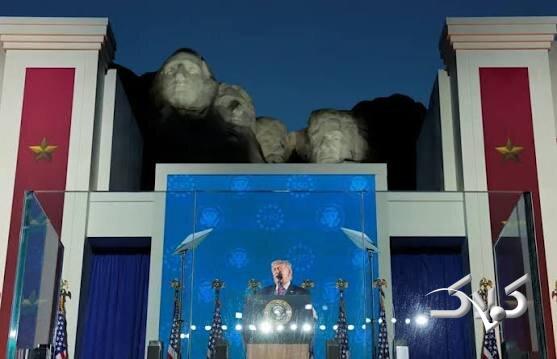 ترامپ از درون محفظه ضدگلوله برای ایران شاخ و شانه کشید