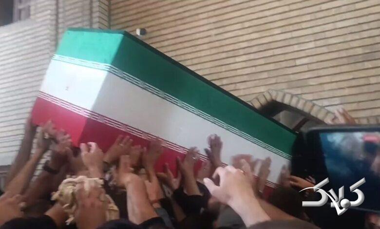پیکر رهبر شهید
