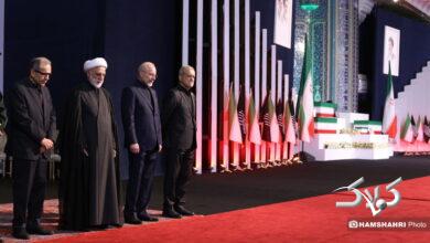 مراسم ادای احترام سران قوا و هیئت های رسمی کشورهای جهان بر پیکر رهبر شهید و خانواده شهید ایشان