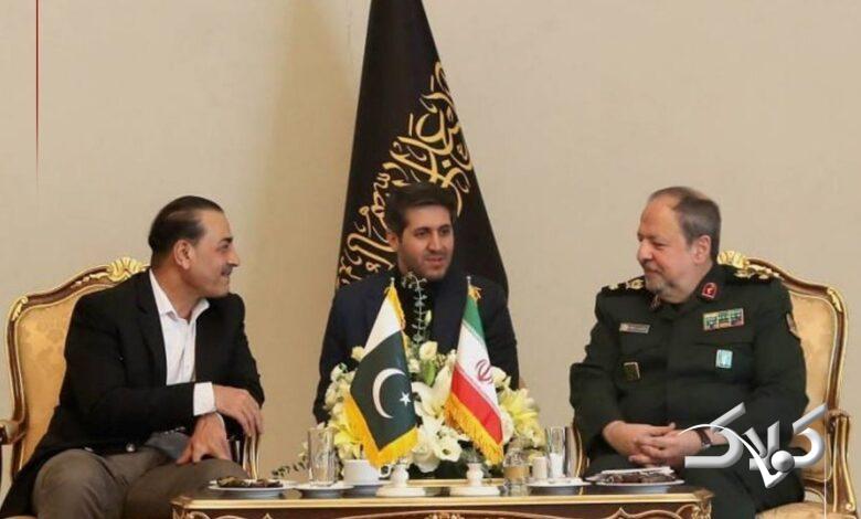 سرپرست وزارت دفاع و پشتیبانی نیروهای مسلح در دیدار با فرمانده ارتش پاکستان
