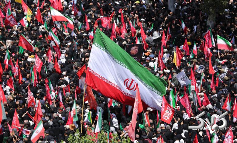 تشییع پیکر رهبر شهید در تهران