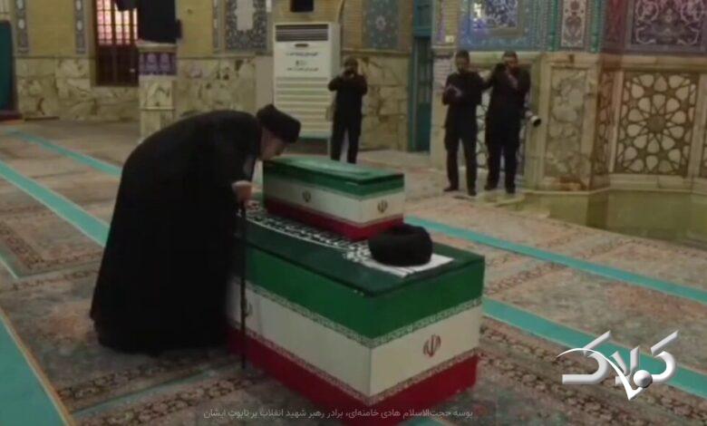بوسه حجت الاسلام هادی خامنه ای