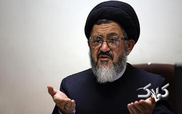 اکرمی: رهبر شهید مصداق العالم بزمانه بودند