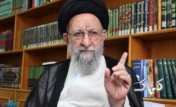 هشدار یکی از ائمه جمعه درباره تهمت و تخریب مسئولان ارشد نظام/ نماینده ولی فقیه در گلستان: تهمت به مسئولان حد شرعی و قانونی دارد