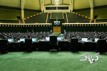 جلسه مهم دولت و مجلس درباره قیمت بنزین/ گودرزی: هیئت رئیسه مجلس با هرگونه اصلاح قیمت بنزین مخالف است