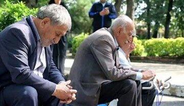 زمان دقیق واریز حقوق تیر بازنشستگان اعلام شد/ معوقات فروردین و اردیبهشت چه زمانی به حساب بازنشستگان واریز میشود؟